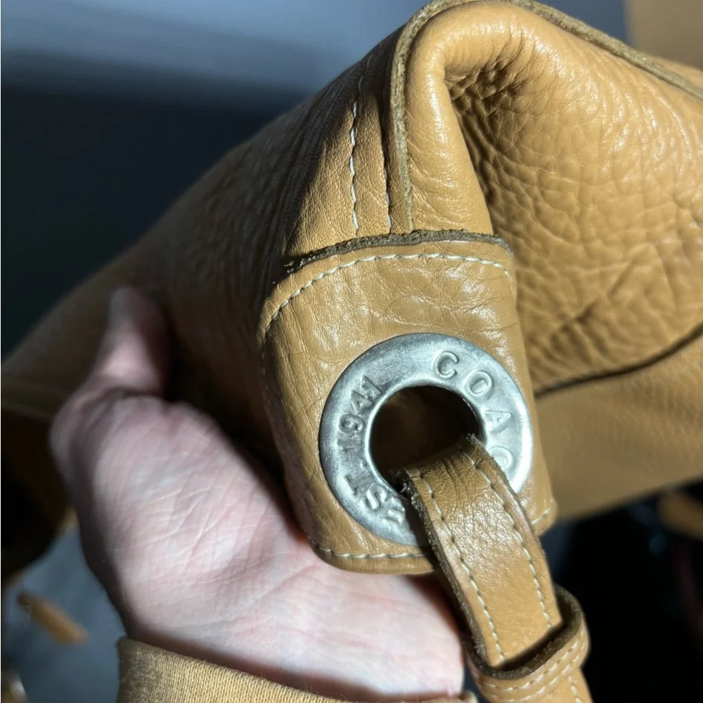 Coach 5715 Camel Pebbled Leather Made in The United States Hobo Shoulder Bag - Picture 12 of 12